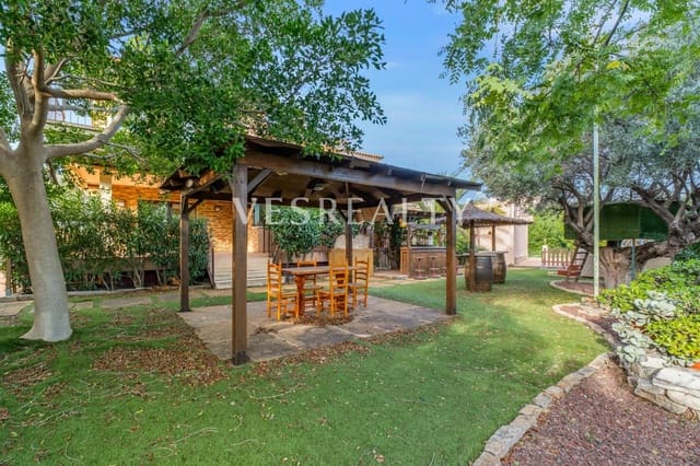 Chalet de 4 habitaciones en El Campello en venta con piscina garaje - 1.250.000 € (Ref: 9565431)