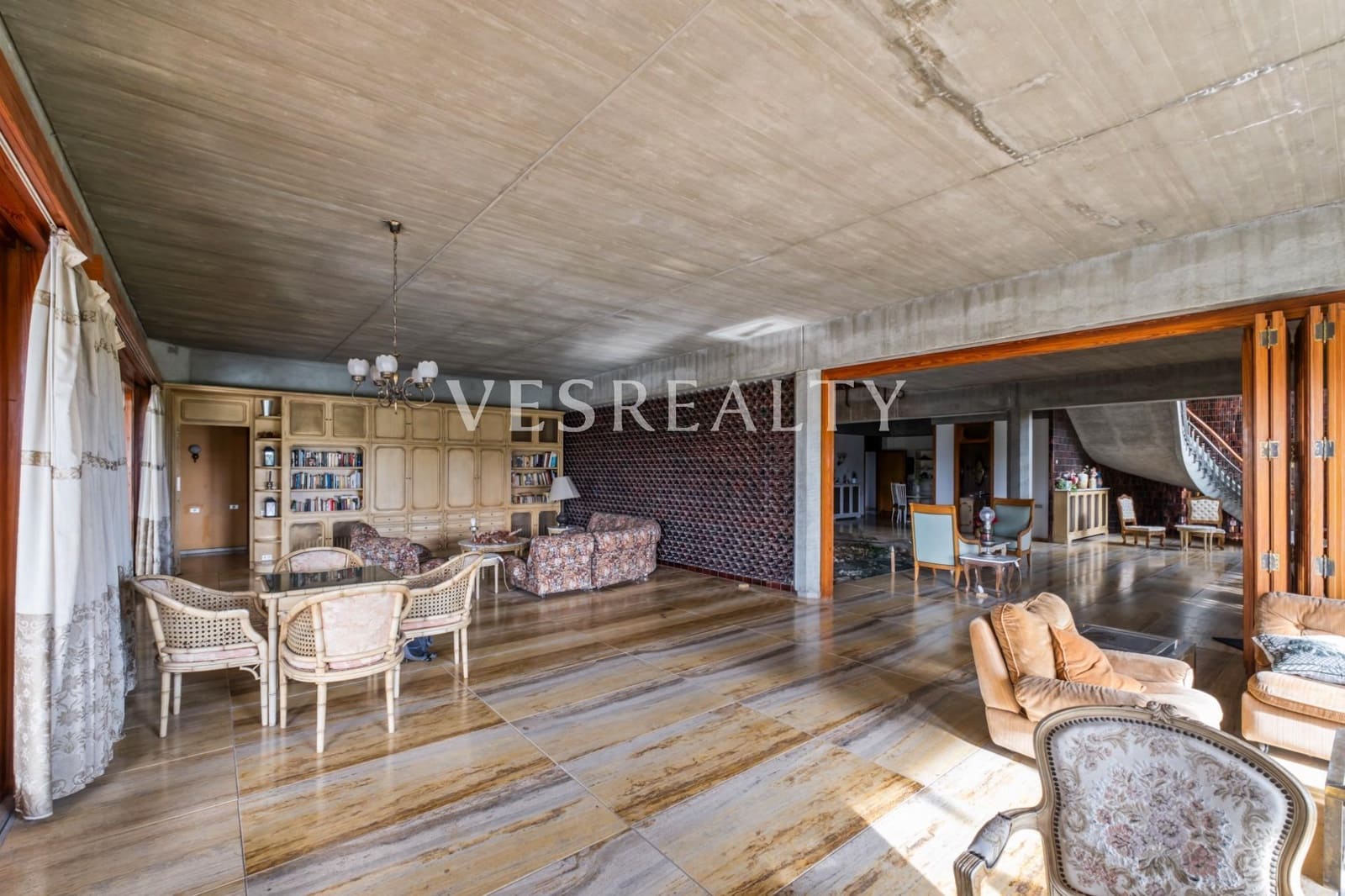 11 bedroom Villa for sale in San Juan de Alicante / Sant Joan d'Alacant with pool garage - € 8,000,000 (Ref: 9591581)