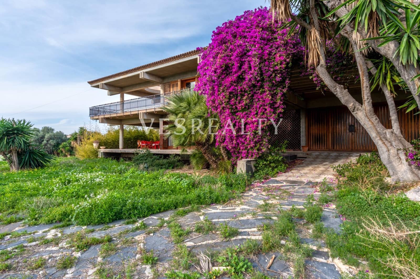 11 bedroom Villa for sale in San Juan de Alicante / Sant Joan d'Alacant with pool garage - € 8,000,000 (Ref: 9591581)