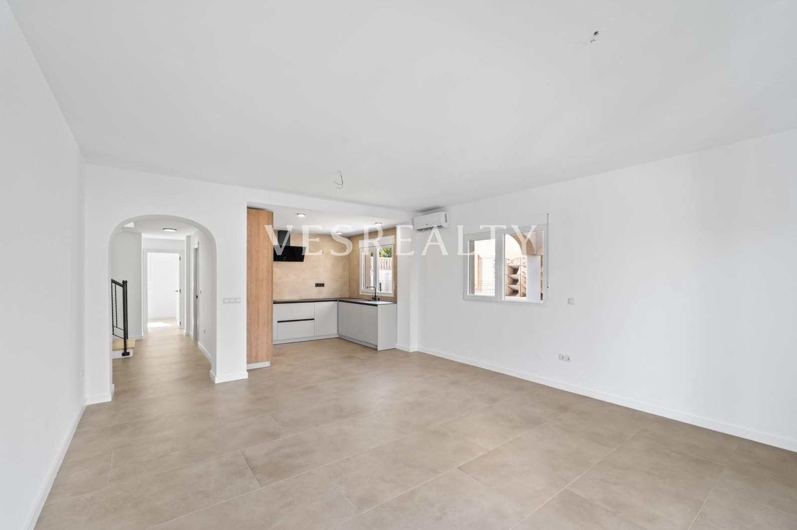 3 soveværelse Villa til salg i El Campello med garage - € 550.000 (Ref: 9625927)