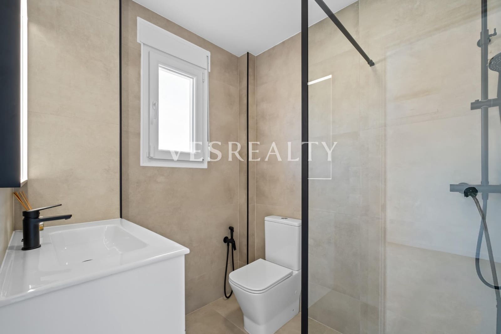 3 soveværelse Villa til salg i El Campello med garage - € 550.000 (Ref: 9625927)