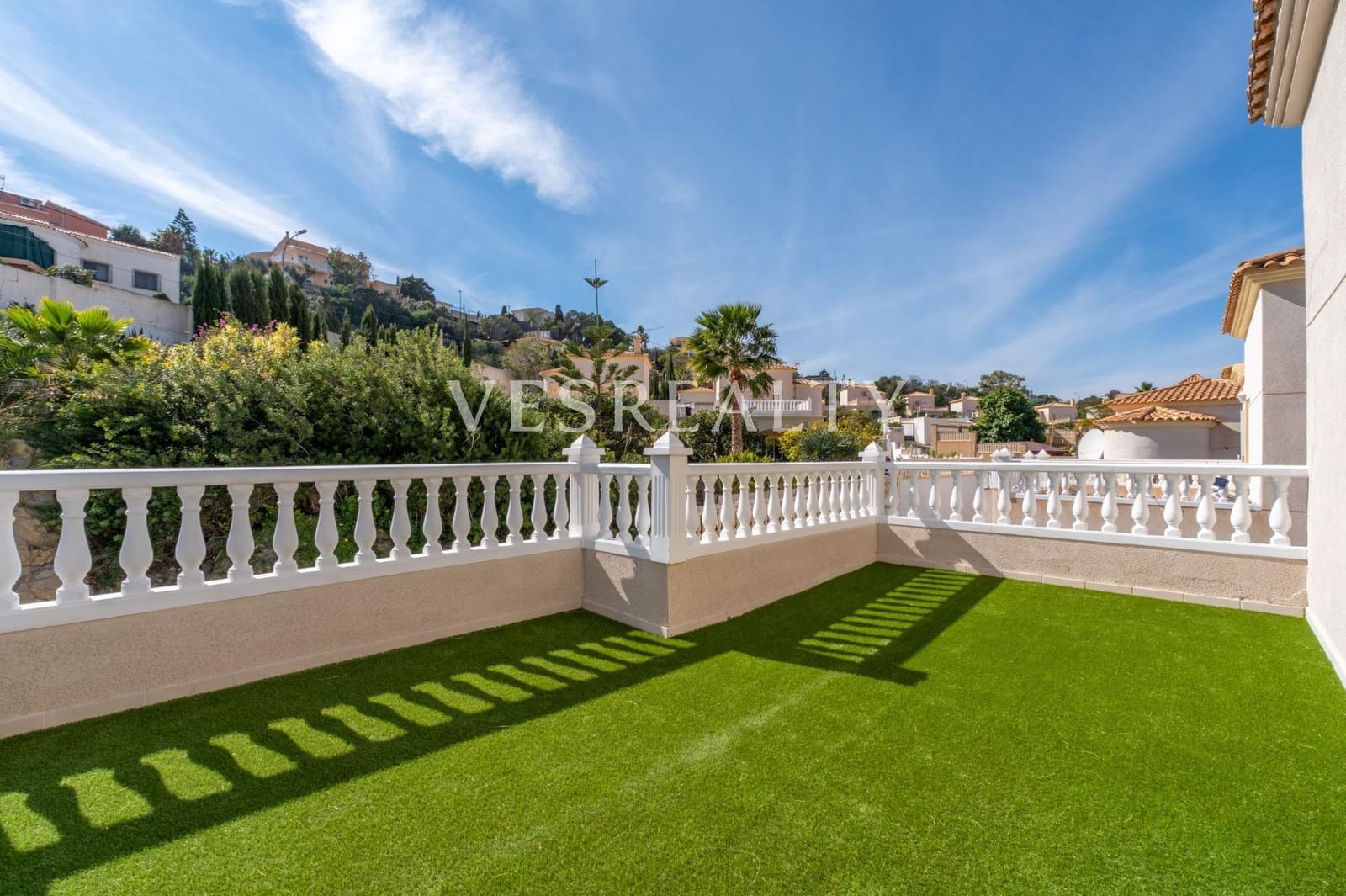 3 soveværelse Villa til salg i El Campello med garage - € 550.000 (Ref: 9625927)