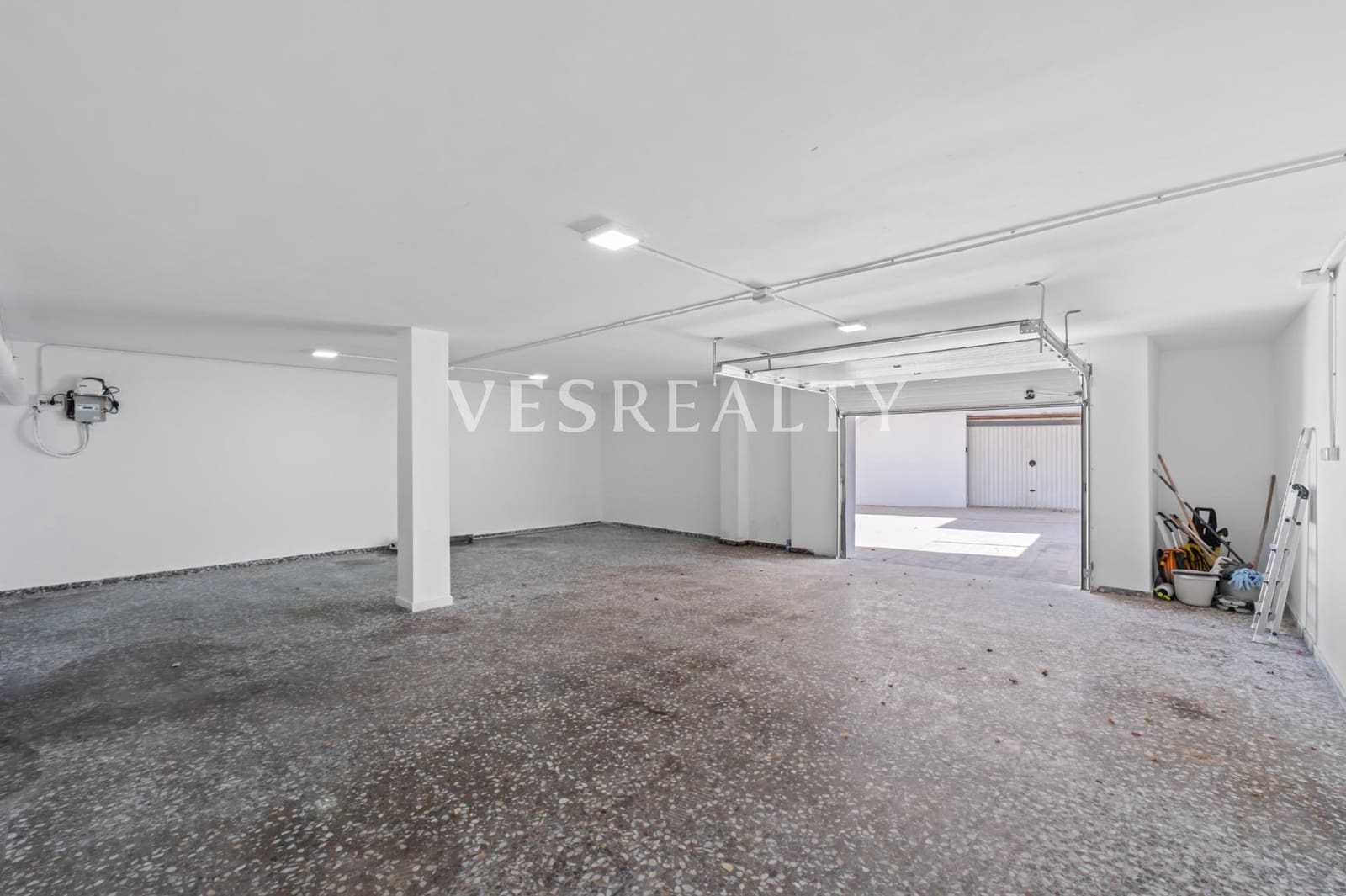 3 soveværelse Villa til salg i El Campello med garage - € 550.000 (Ref: 9625927)