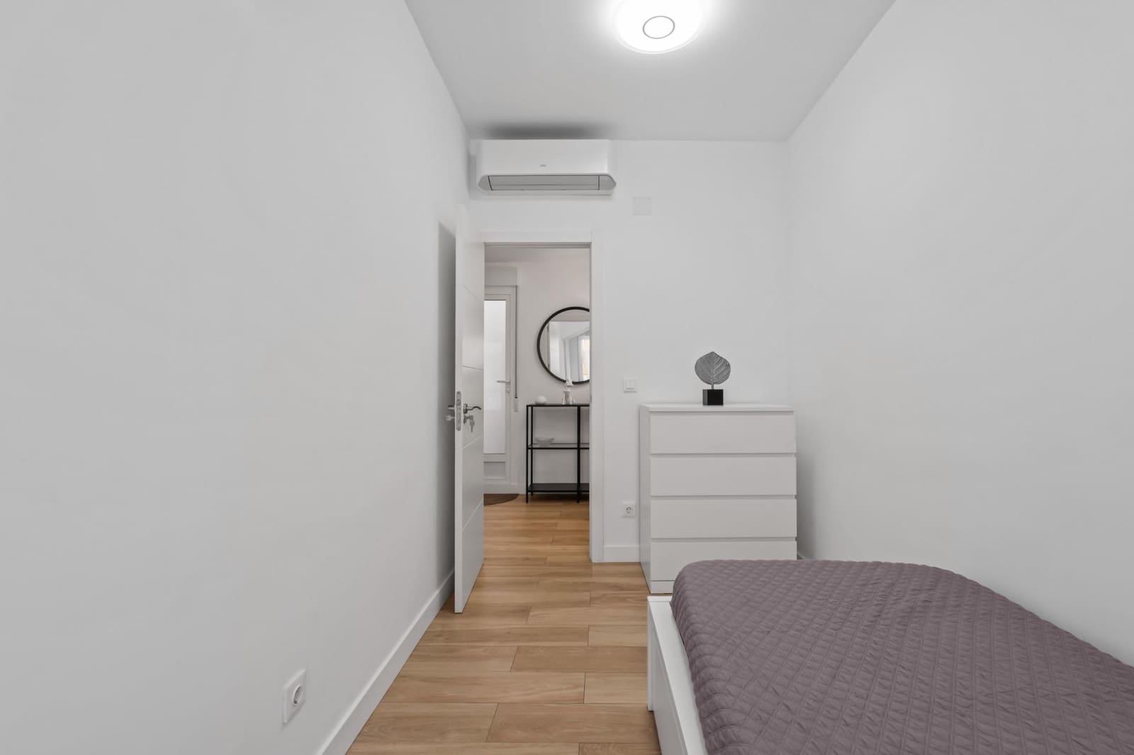 Appartement de 3 chambres à louer à Alicante ville - 1 400 € (Ref: 9640397)