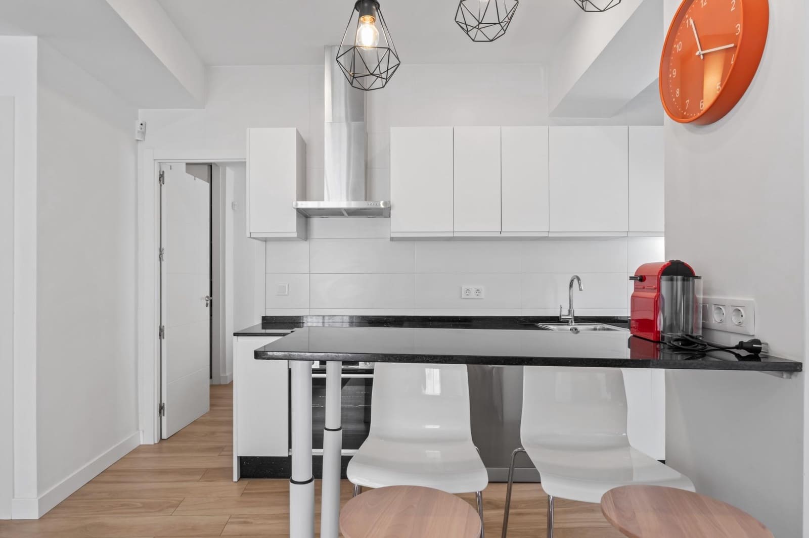 Appartement de 3 chambres à louer à Alicante ville - 1 400 € (Ref: 9640397)