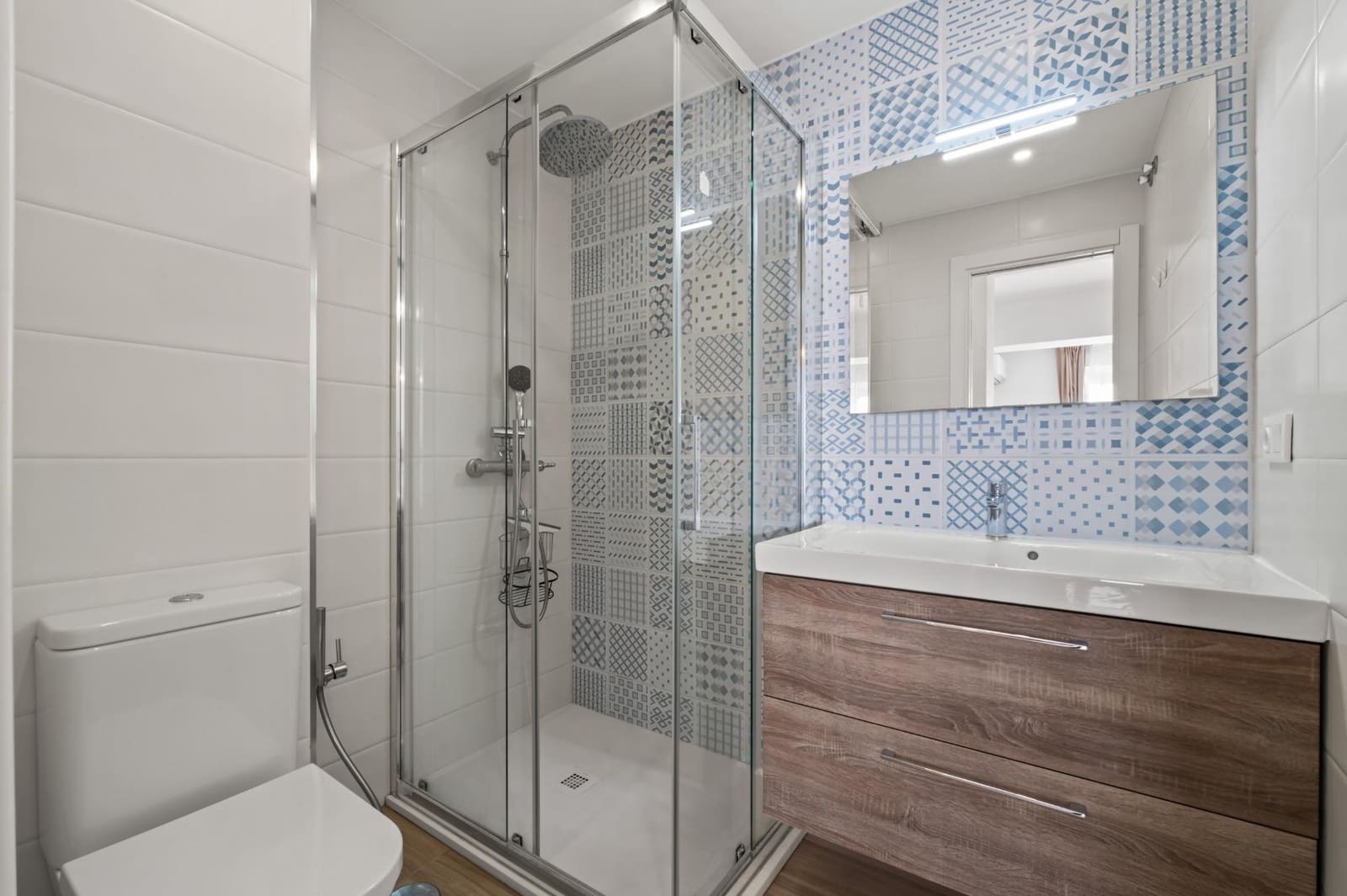 Appartement de 3 chambres à louer à Alicante ville - 1 400 € (Ref: 9640397)