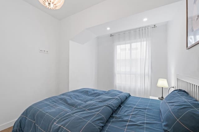 Appartement de 3 chambres à louer à Alicante ville - 1 400 € (Ref: 9640397)