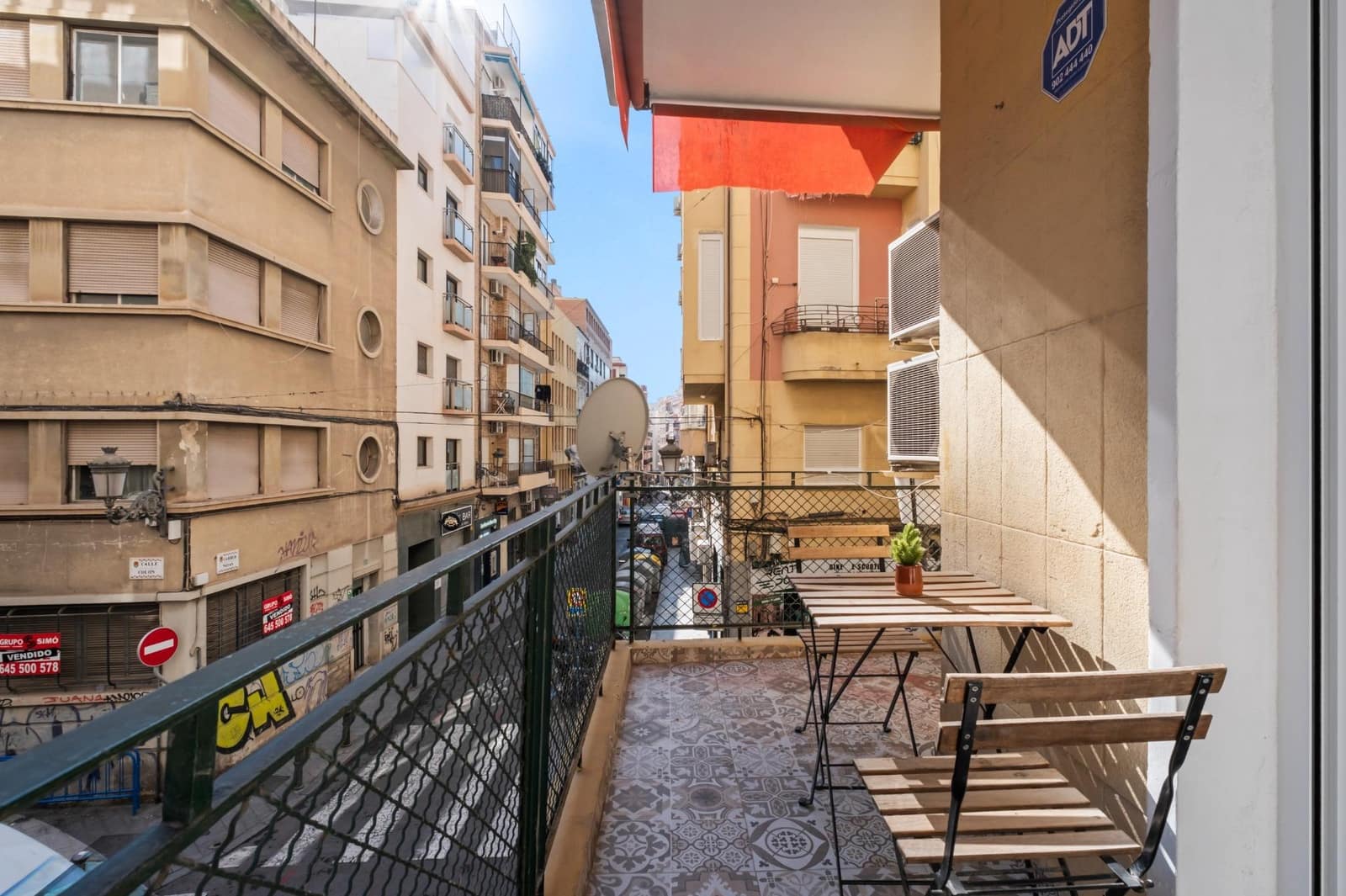 Appartement de 3 chambres à louer à Alicante ville - 1 400 € (Ref: 9640397)