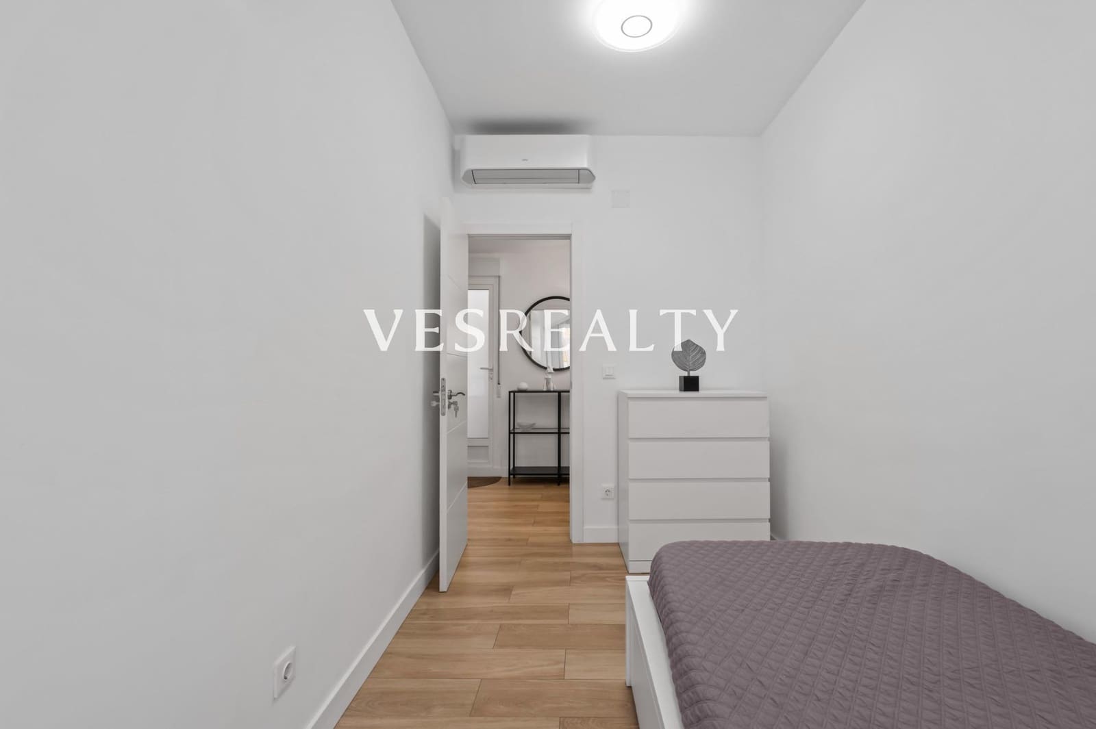 3 bedroom Flat for rent in Alicante / Alacant city - € 1,400 (Ref: 9640397)