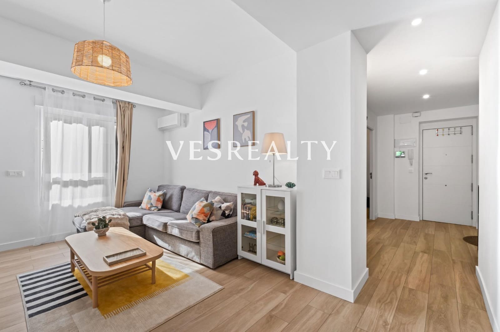 3 bedroom Flat for rent in Alicante / Alacant city - € 1,400 (Ref: 9640397)