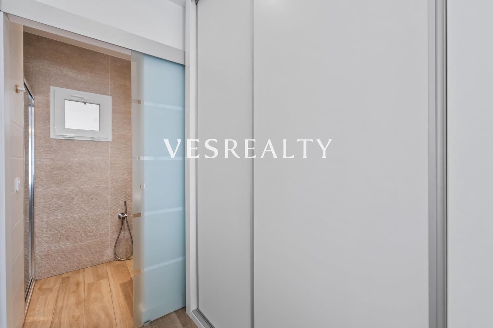 3 bedroom Flat for rent in Alicante / Alacant city - € 1,400 (Ref: 9640397)