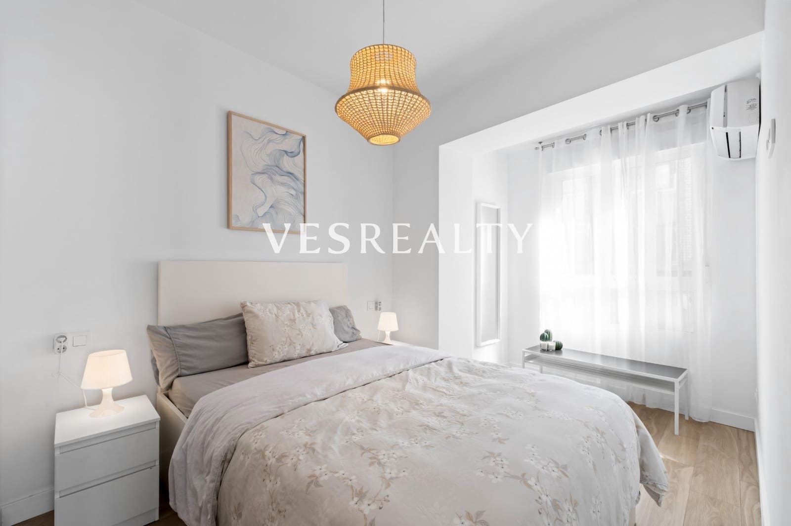 3 bedroom Flat for rent in Alicante / Alacant city - € 1,400 (Ref: 9640397)