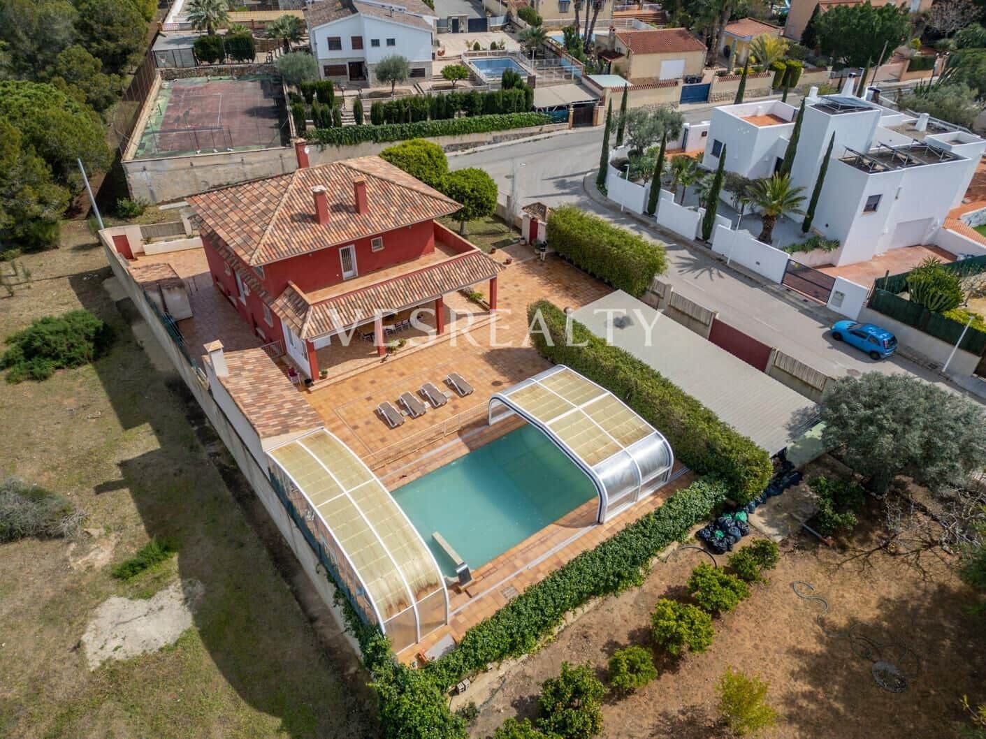 7 Zimmer Villa zu verkaufen in Santa Pola mit Pool - 1.275.000 € (Ref: 9680014)