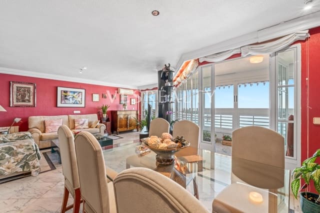 3 soveværelse Lejlighed til salg i Playa de San Juan, Alicante by med swimmingpool - € 650.000 (Ref: 9686778)