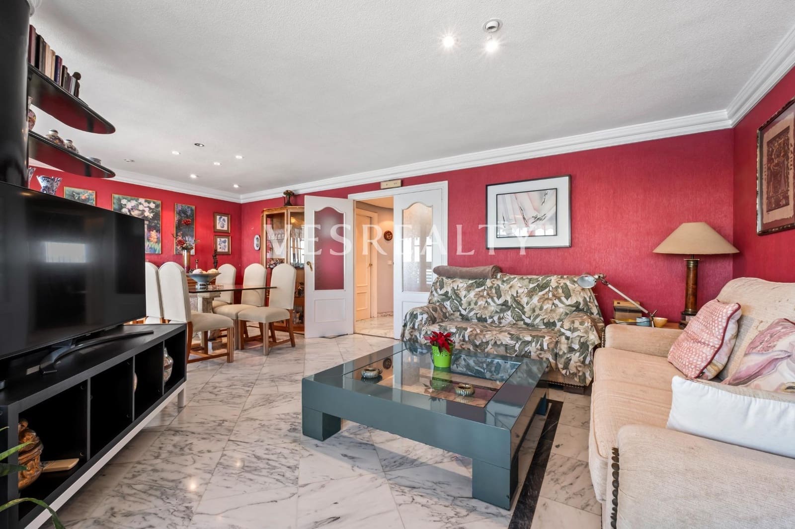 3 bedroom Flat for sale in Playa de San Juan with pool - € 650,000 (Ref: 9686778)