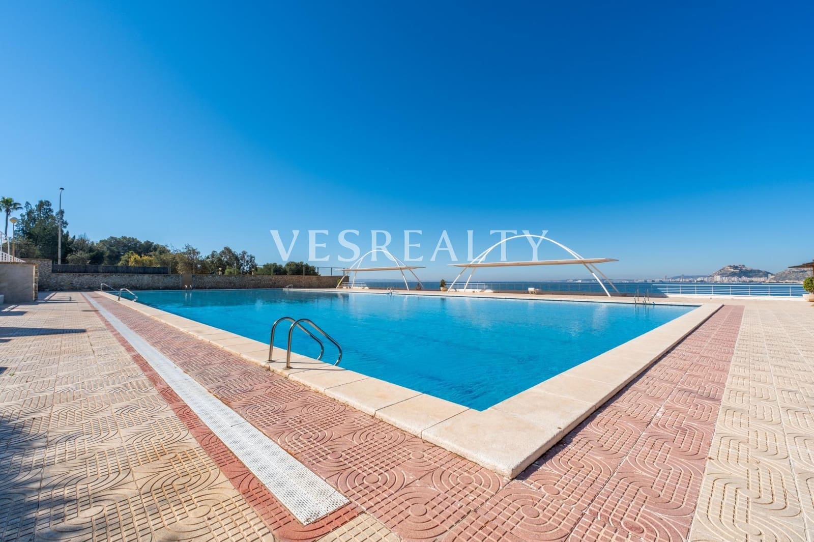 3 bedroom Flat for sale in Playa de San Juan with pool - € 650,000 (Ref: 9686778)