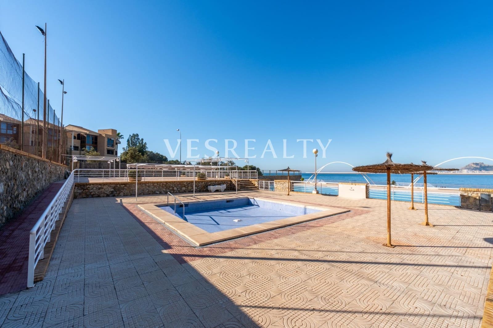 3 bedroom Flat for sale in Playa de San Juan with pool - € 650,000 (Ref: 9686778)