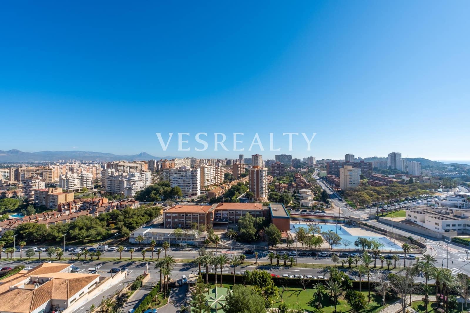 3 bedroom Flat for sale in Playa de San Juan with pool - € 650,000 (Ref: 9686778)