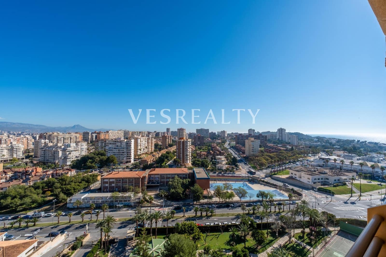 3 bedroom Flat for sale in Playa de San Juan with pool - € 650,000 (Ref: 9686778)