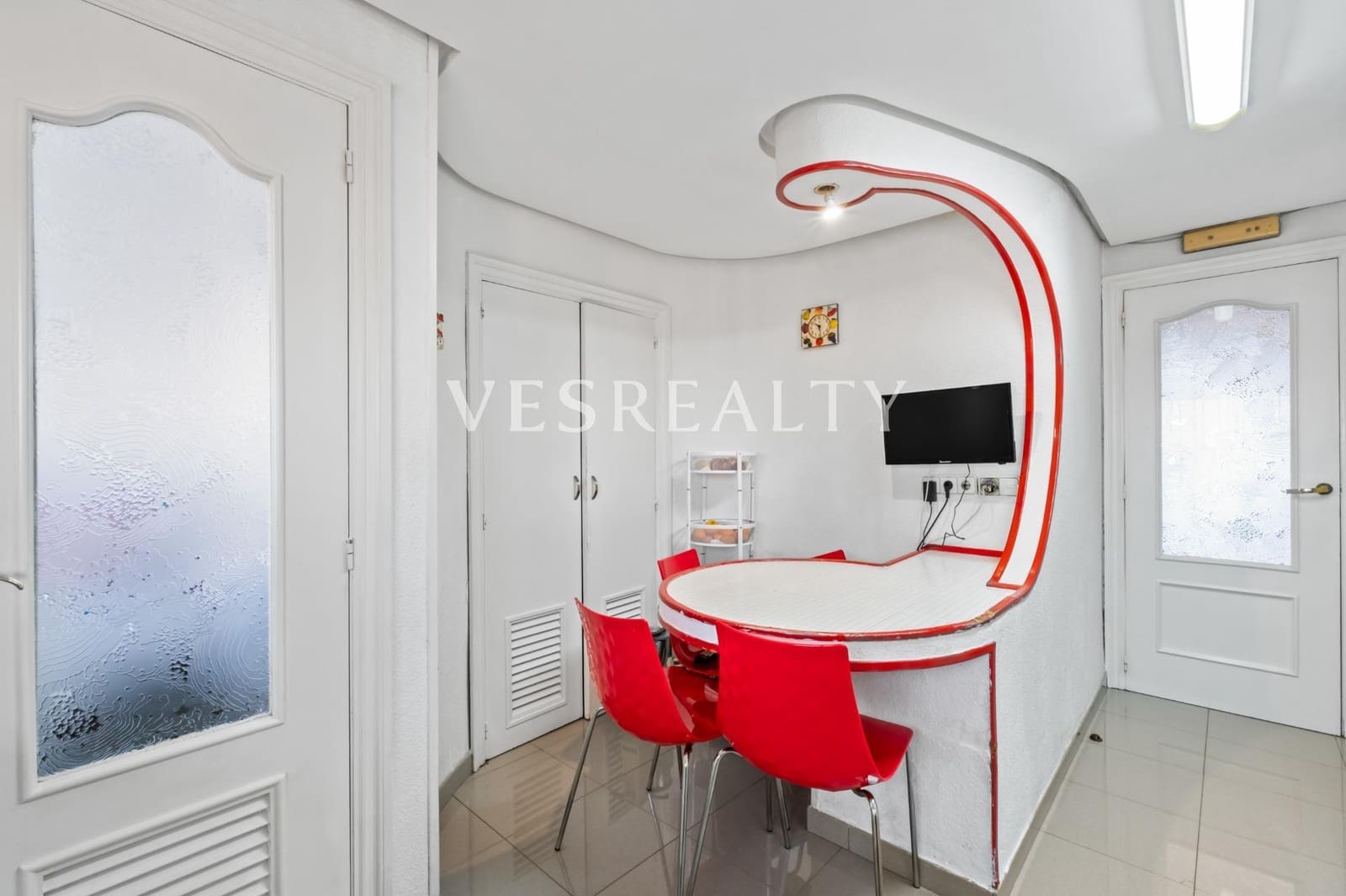 3 slaapkamer Flat te koop in Playa de San Juan met zwembad - € 630.000 (Ref: 9686778)