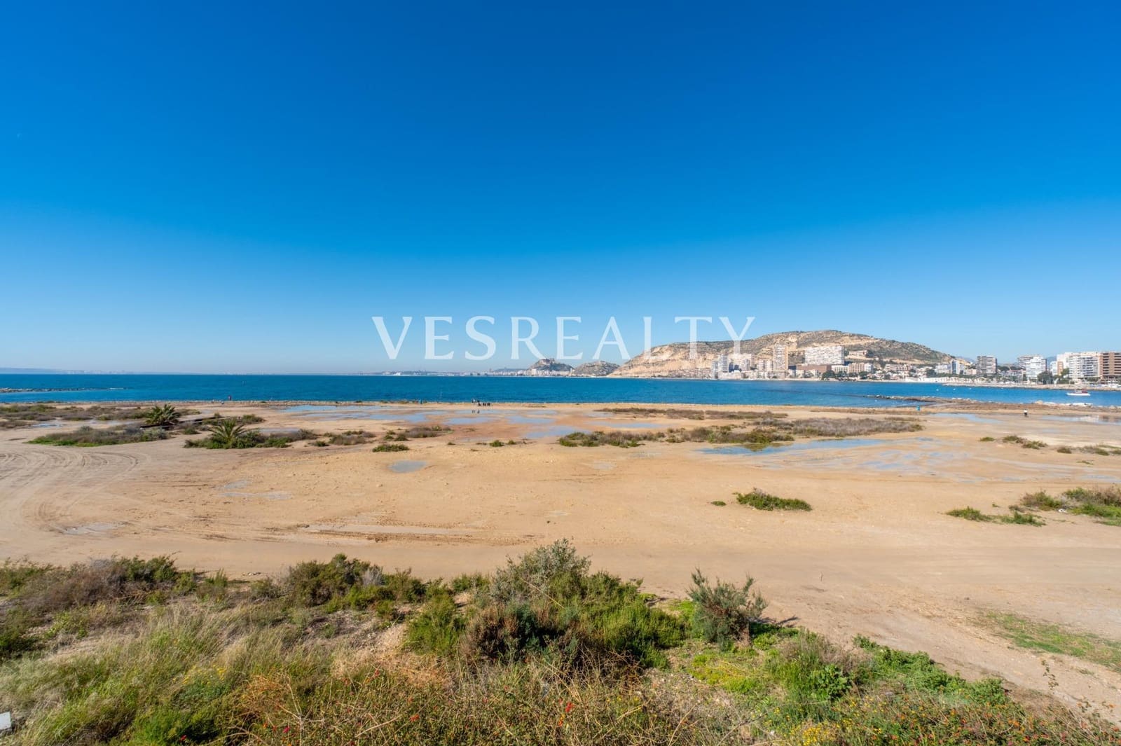 3 slaapkamer Flat te koop in Playa de San Juan met zwembad - € 630.000 (Ref: 9686778)