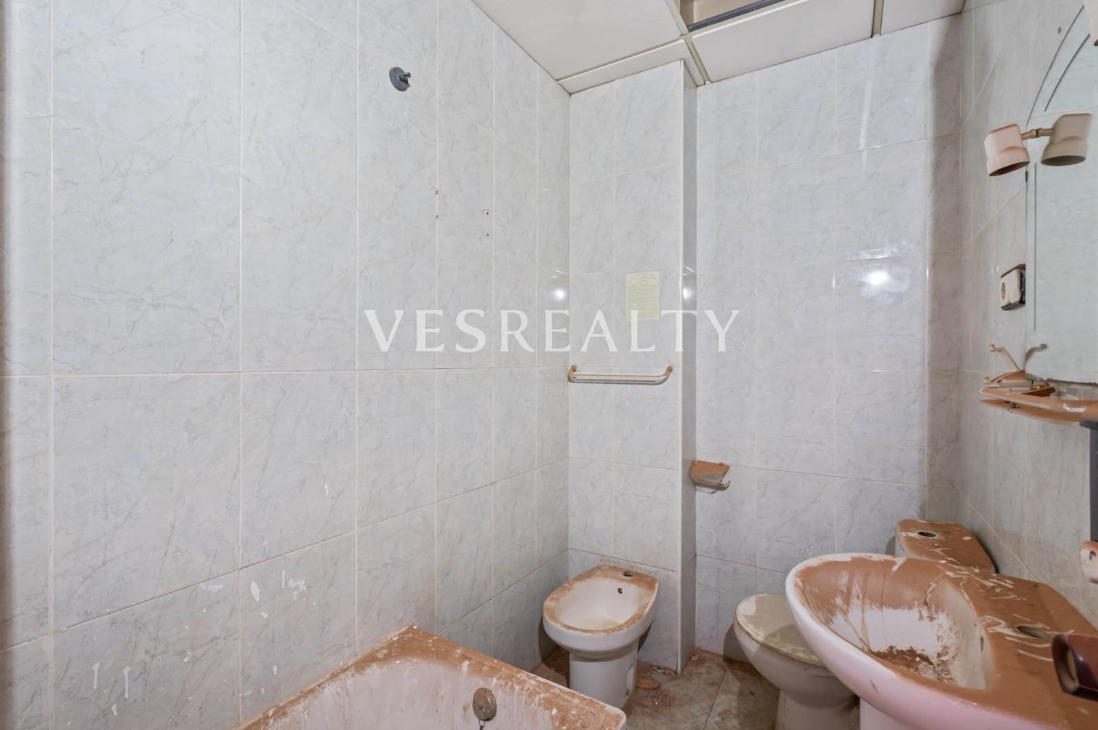 5 bedroom Flat for sale in Alicante / Alacant city - € 330,000 (Ref: 9691150)