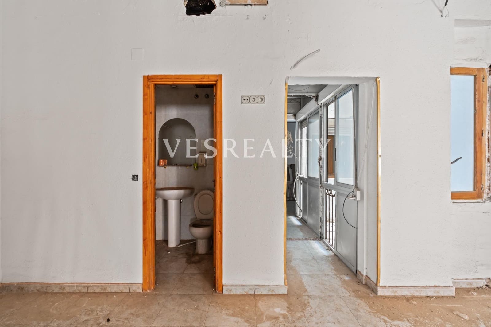 5 bedroom Flat for sale in Alicante / Alacant city - € 330,000 (Ref: 9691150)