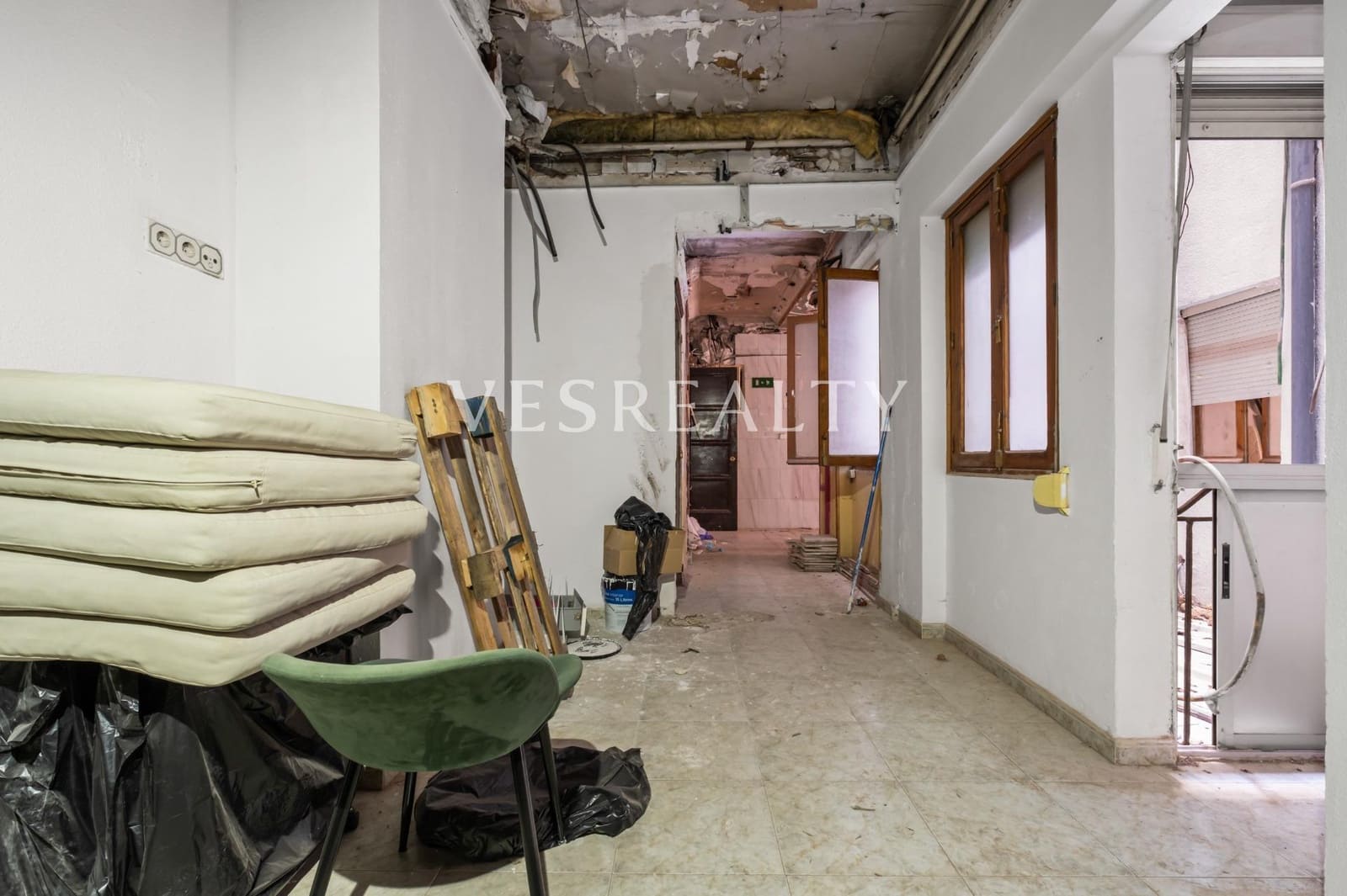 5 bedroom Flat for sale in Alicante / Alacant city - € 330,000 (Ref: 9691150)