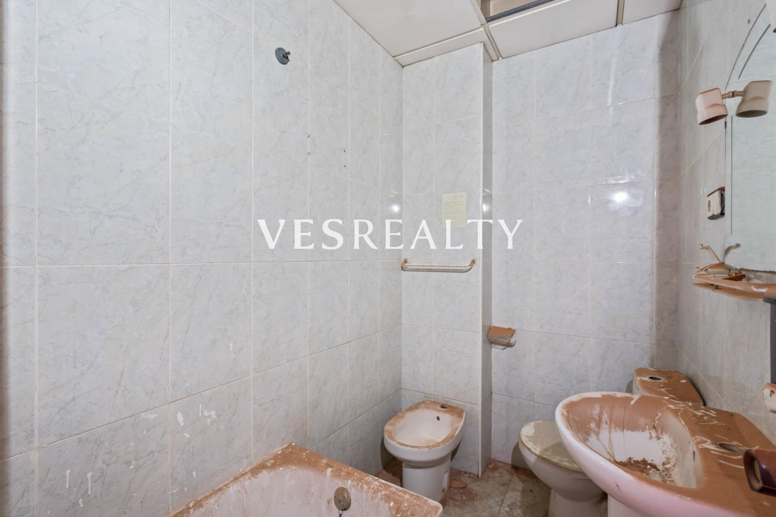 5 bedroom Flat for sale in Alicante / Alacant city - € 290,000 (Ref: 9691150)