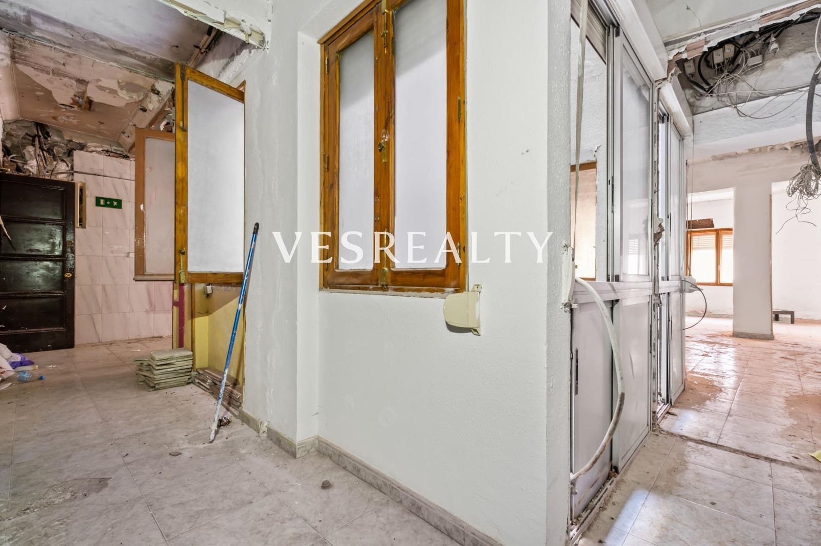 5 bedroom Flat for sale in Alicante / Alacant city - € 290,000 (Ref: 9691150)