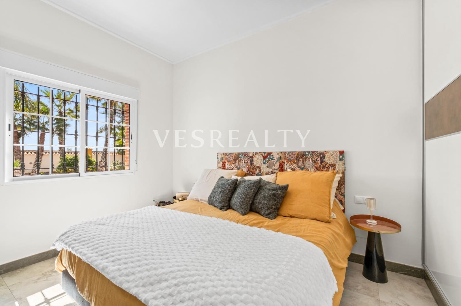 4 Zimmer Villa zu verkaufen in Catral mit Pool Garage - 850.000 € (Ref: 9720207)