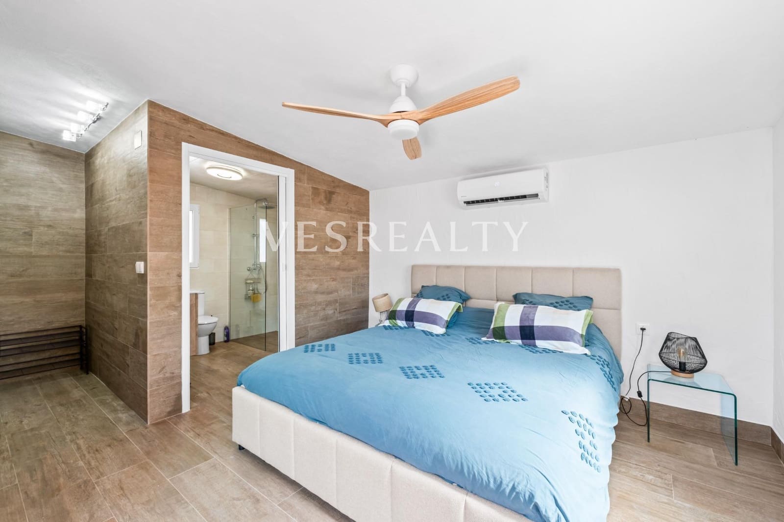 4 Zimmer Villa zu verkaufen in Catral mit Pool Garage - 850.000 € (Ref: 9720207)