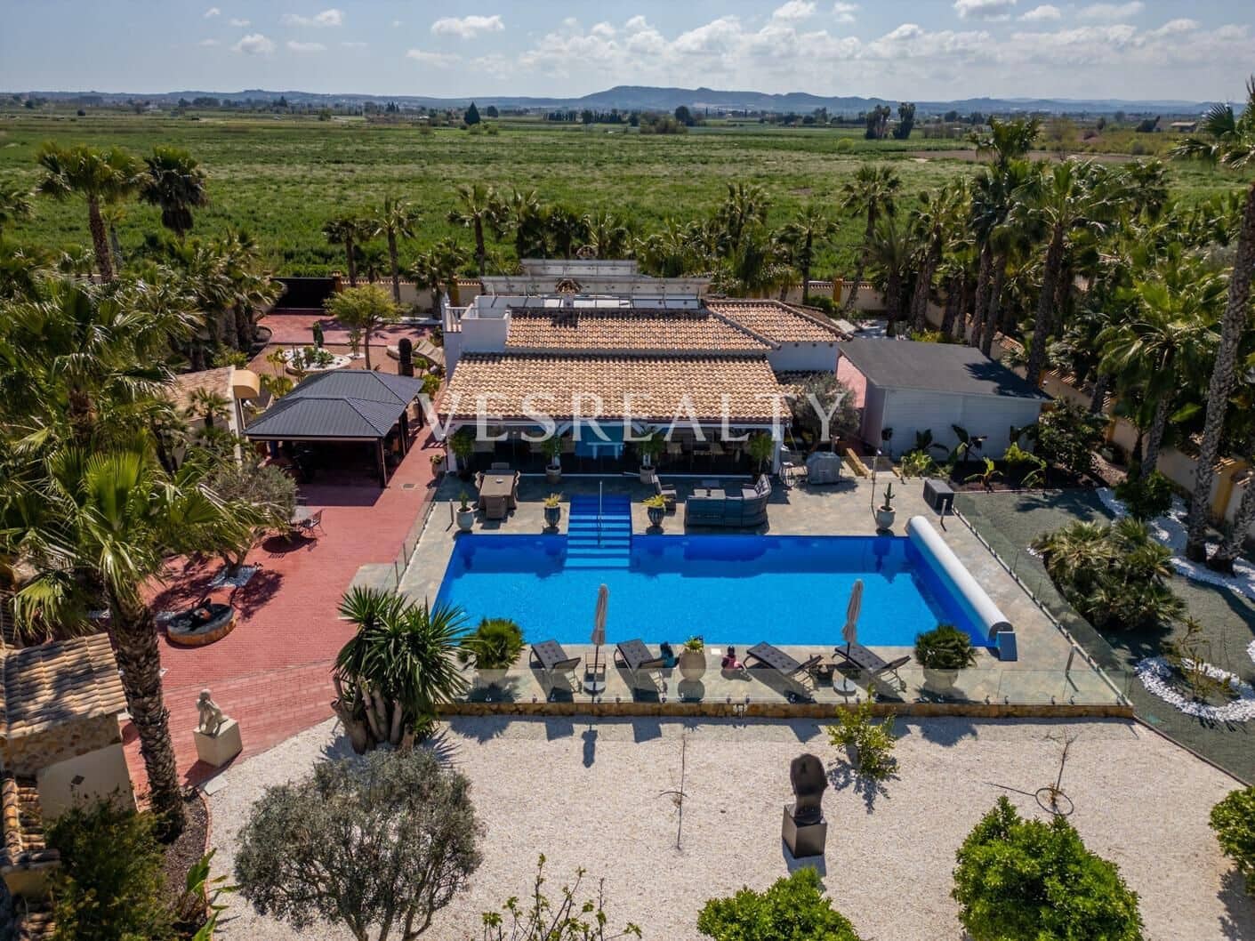 4 Zimmer Villa zu verkaufen in Catral mit Pool Garage - 850.000 € (Ref: 9720207)