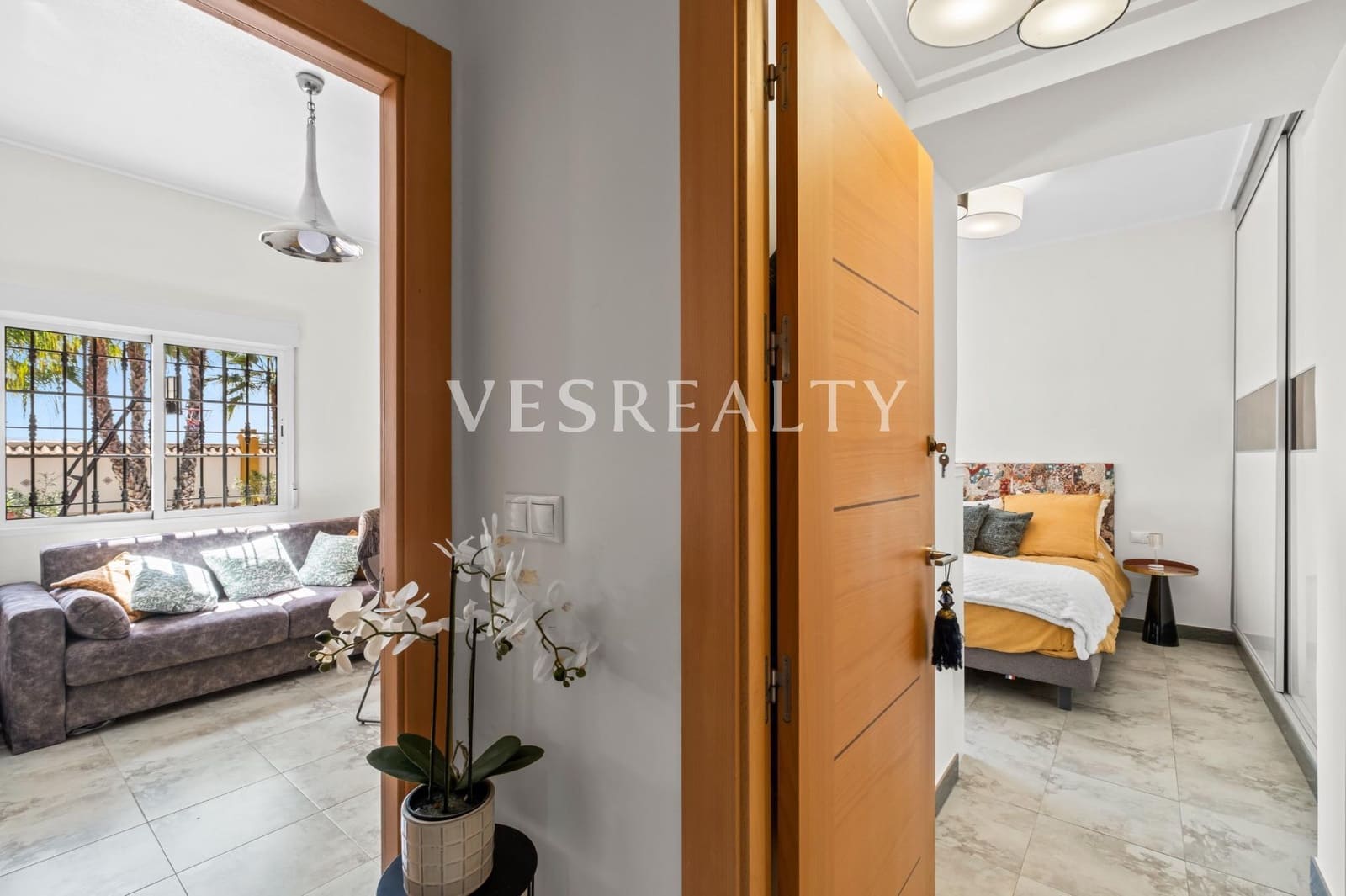 4 Zimmer Villa zu verkaufen in Catral mit Pool Garage - 850.000 € (Ref: 9720207)