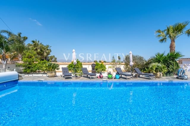 4 Zimmer Villa zu verkaufen in Catral mit Pool Garage - 850.000 € (Ref: 9720207)