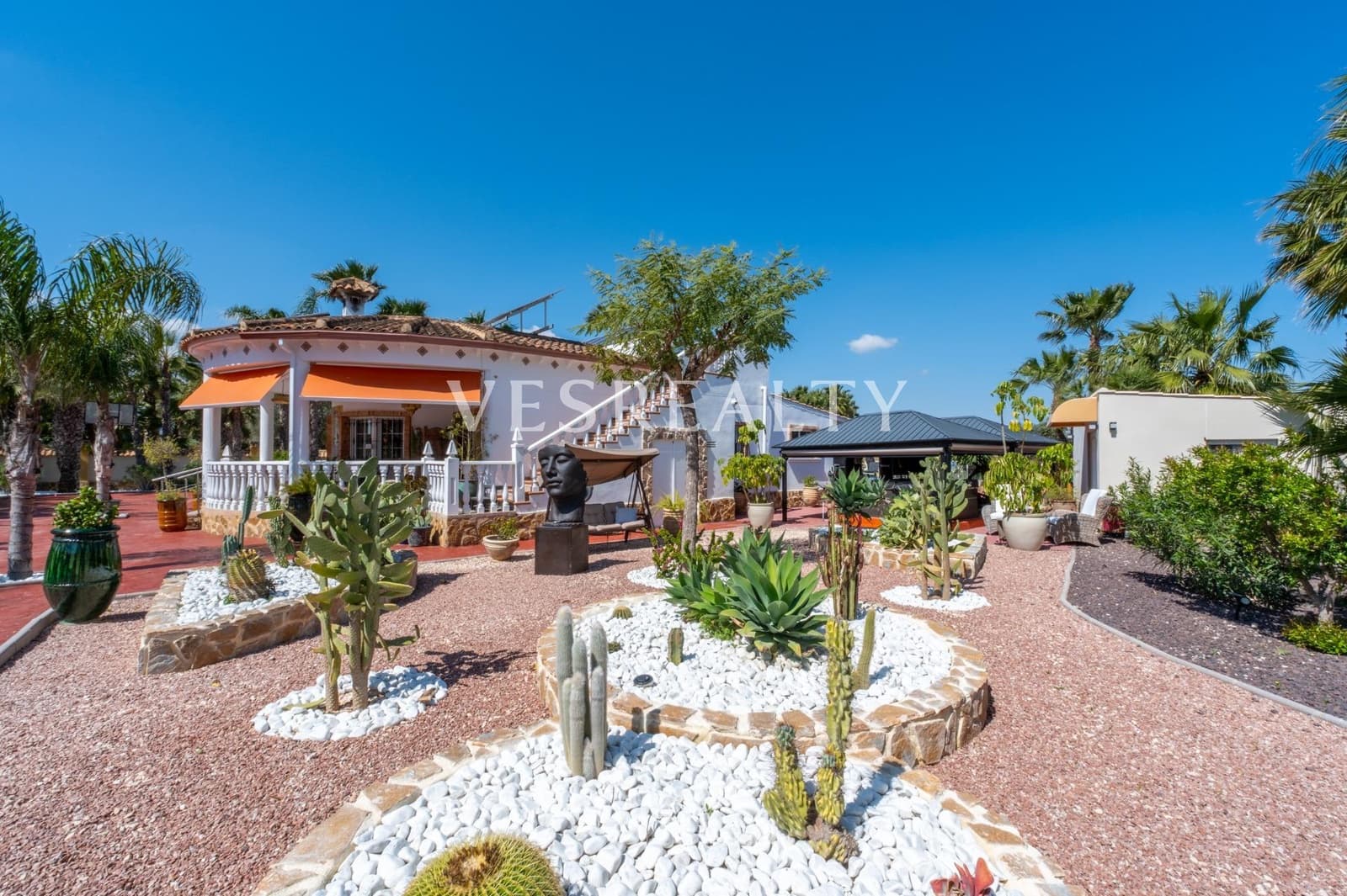 4 Zimmer Villa zu verkaufen in Catral mit Pool Garage - 850.000 € (Ref: 9720207)