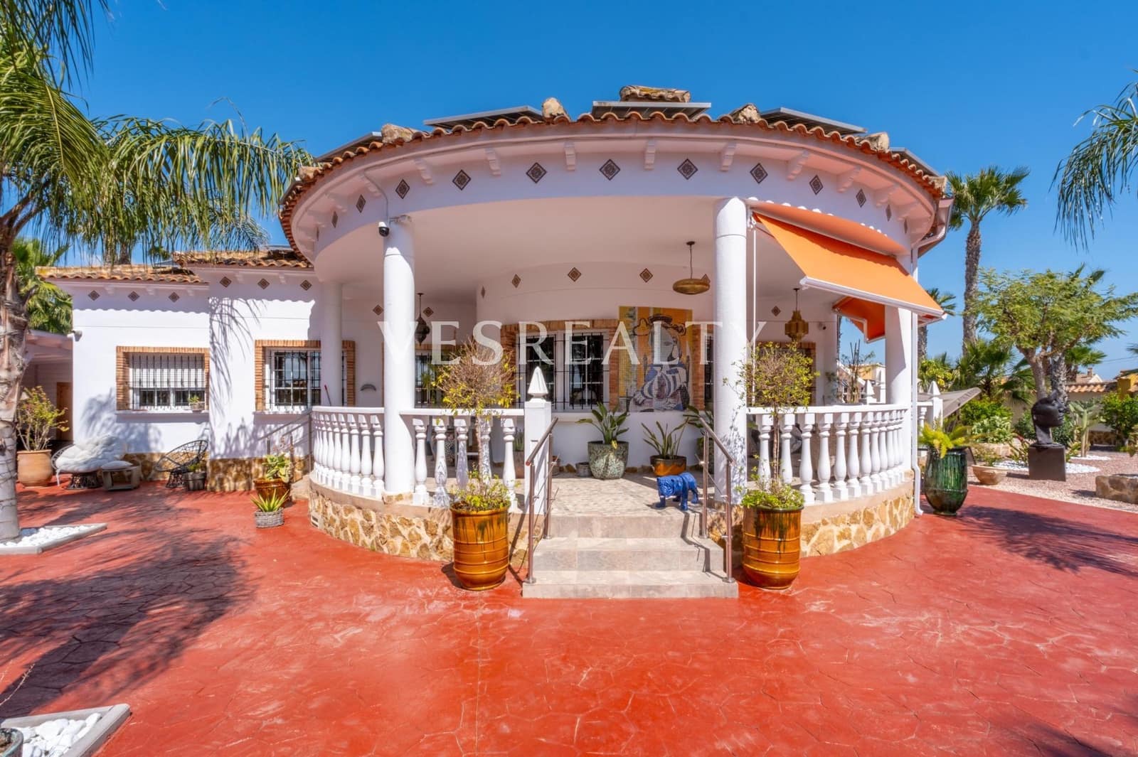 4 Zimmer Villa zu verkaufen in Catral mit Pool Garage - 850.000 € (Ref: 9720207)