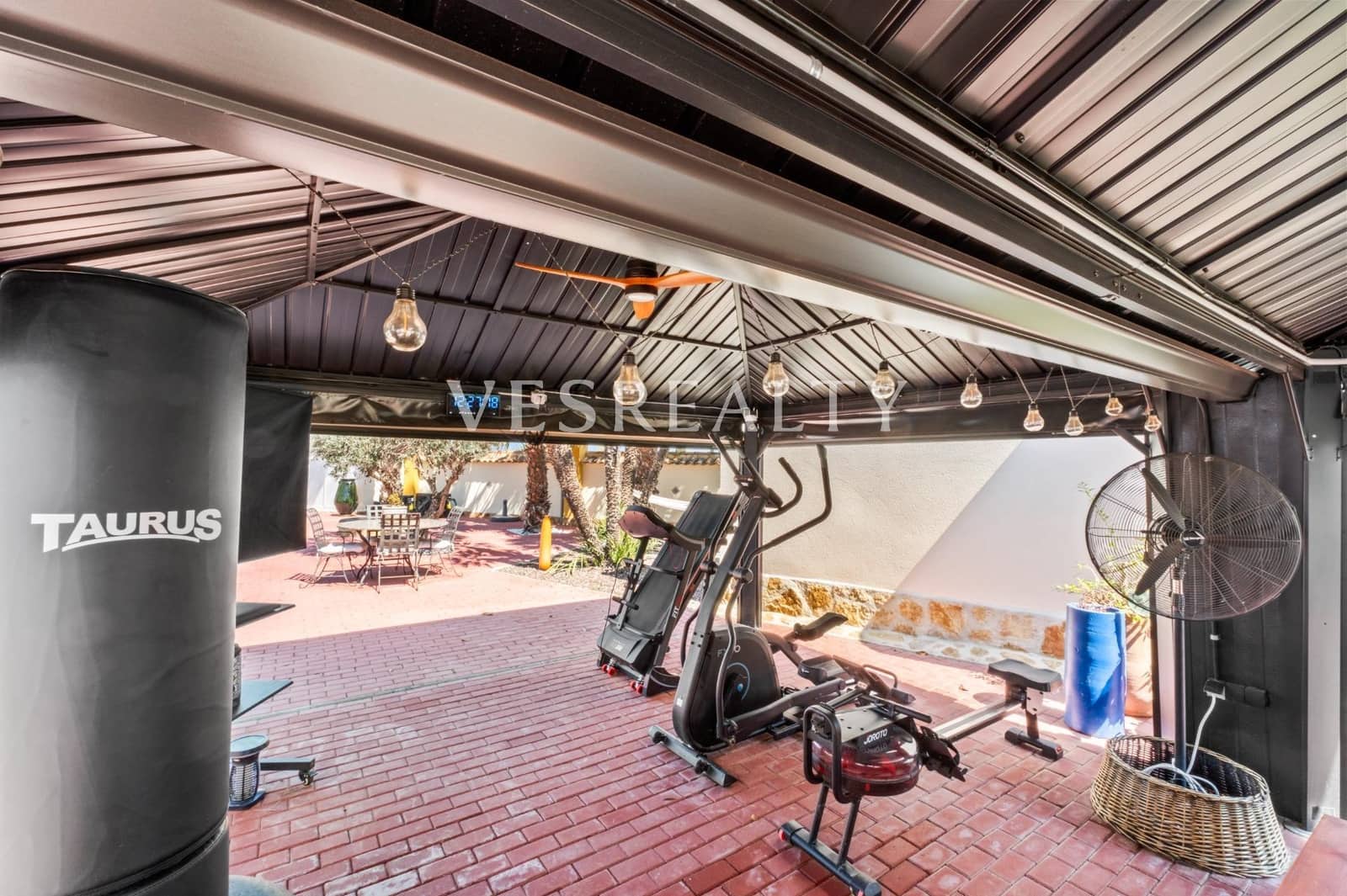 4 Zimmer Villa zu verkaufen in Catral mit Pool Garage - 850.000 € (Ref: 9720207)