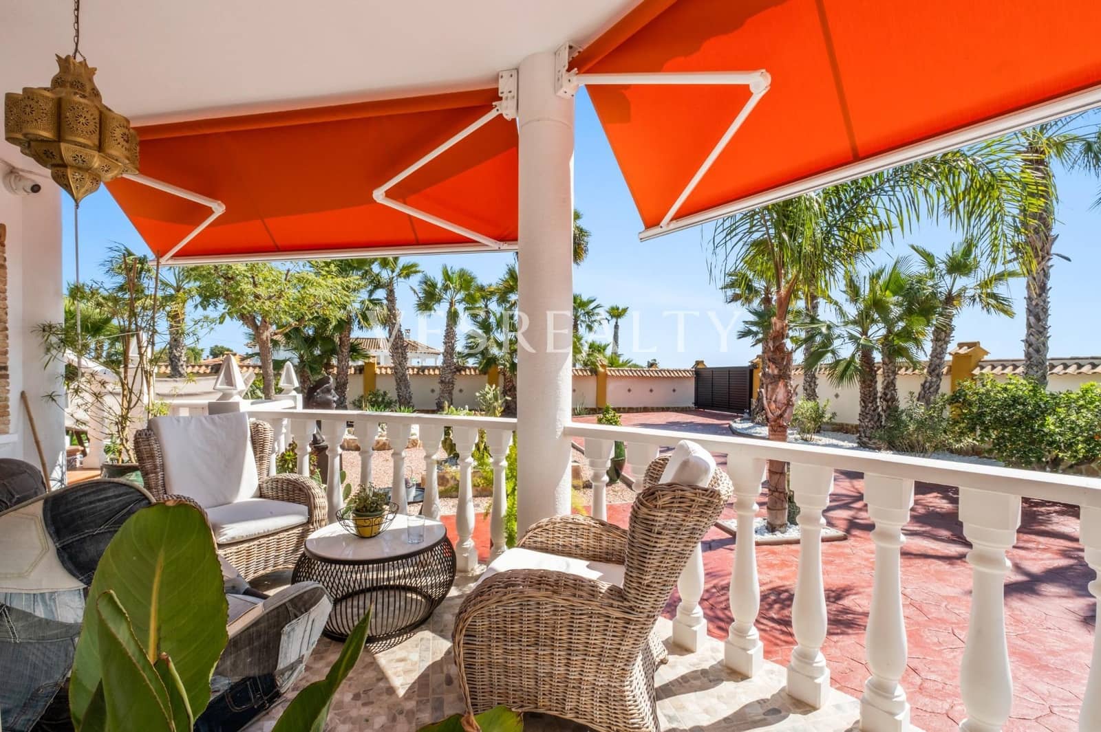 4 Zimmer Villa zu verkaufen in Catral mit Pool Garage - 850.000 € (Ref: 9720207)