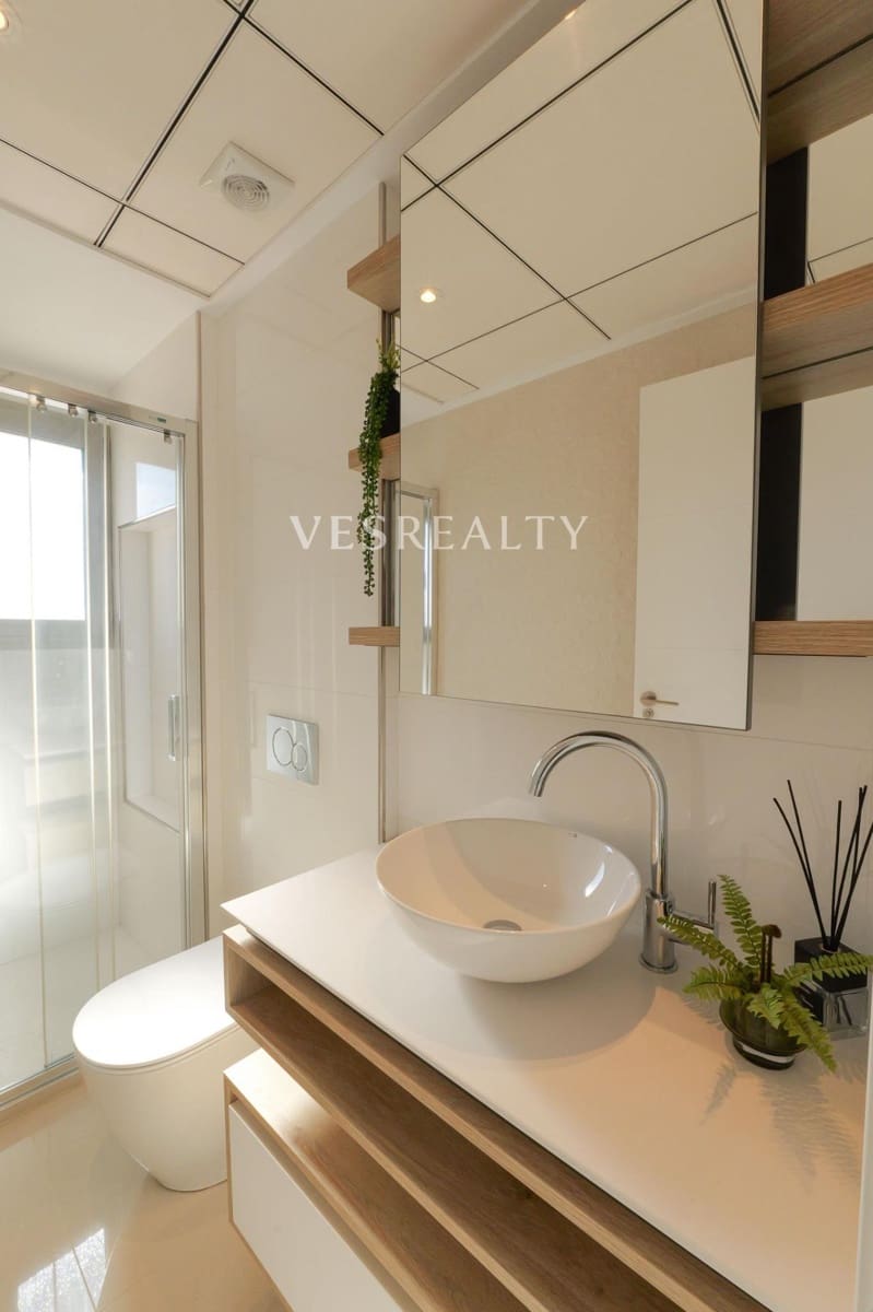 3 soveværelse Villa til salg i Los Alcazares med swimmingpool - € 544.841 (Ref: 9721918)