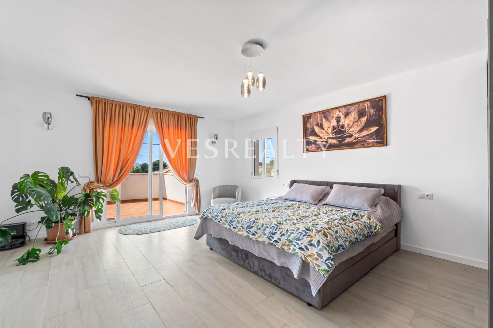 4 bedroom Villa for sale in Busot with pool - € 525,000 (Ref: 9732436)