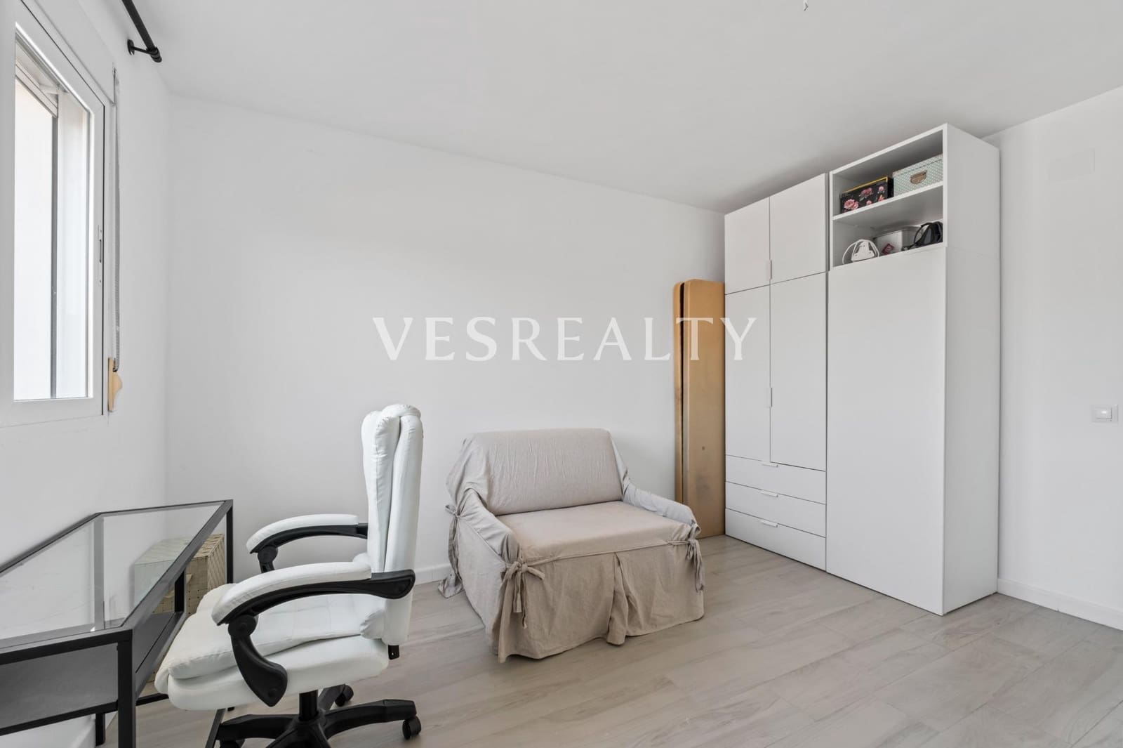 4 bedroom Villa for sale in Busot with pool - € 525,000 (Ref: 9732436)