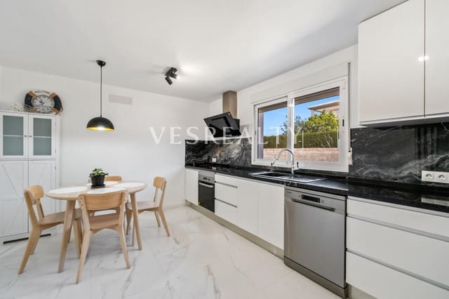 4 soveværelse Villa til salg i Busot med swimmingpool - € 525.000 (Ref: 9732436)