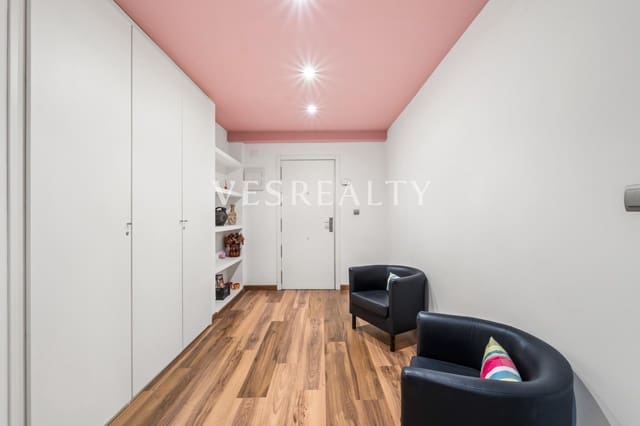 2 bedroom Office for sale in Mercado, Alicante / Alacant city - € 185,000 (Ref: 9735822)