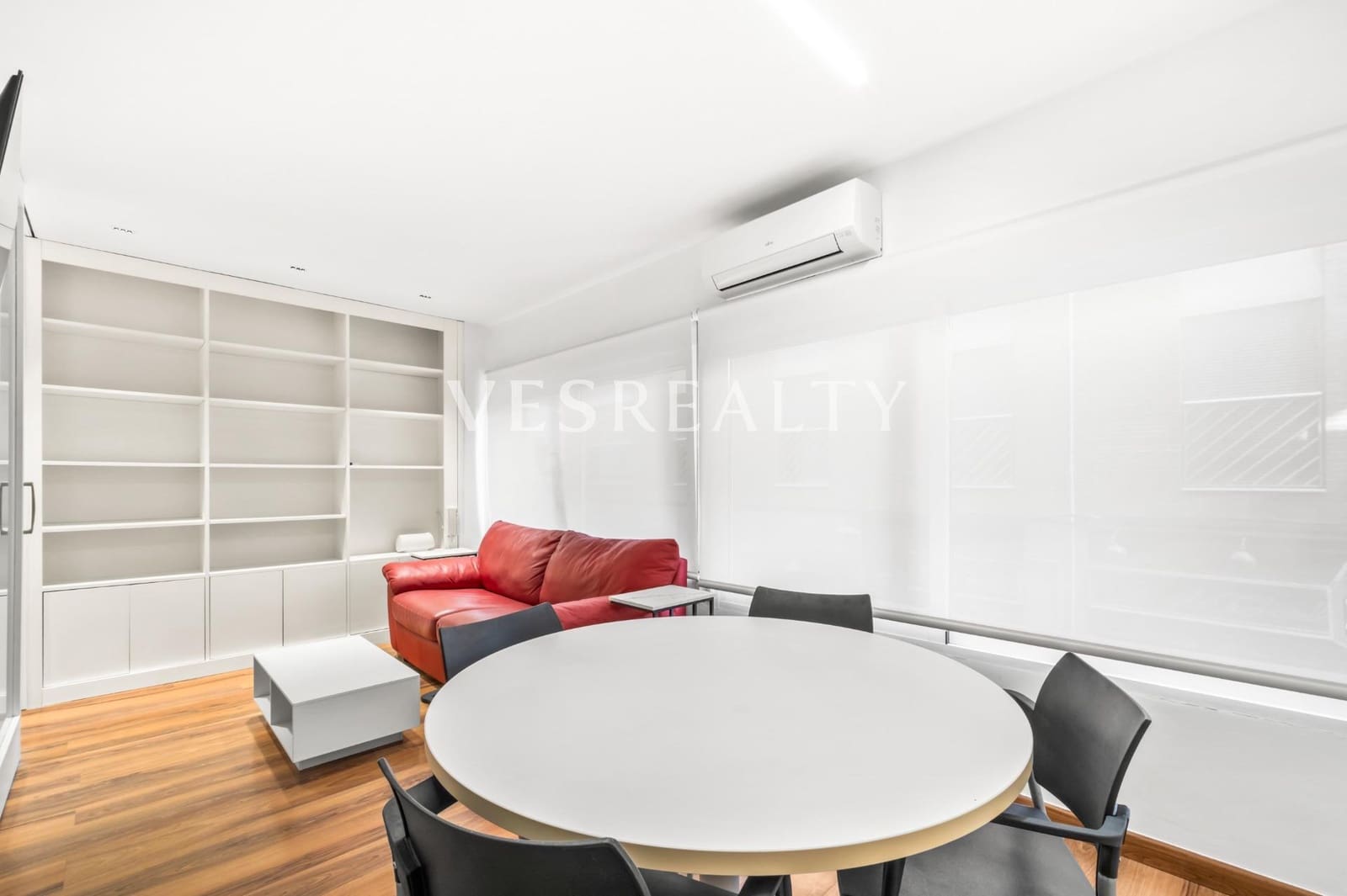 1 soverom Leilighet til leie i Alicante by - € 1 200 (Ref: 9735822)