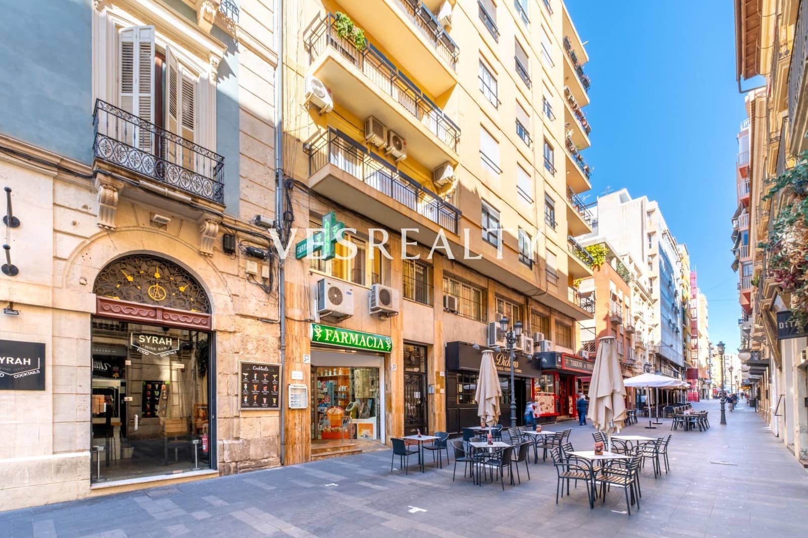 1 soverom Leilighet til leie i Alicante by - € 1 200 (Ref: 9735822)