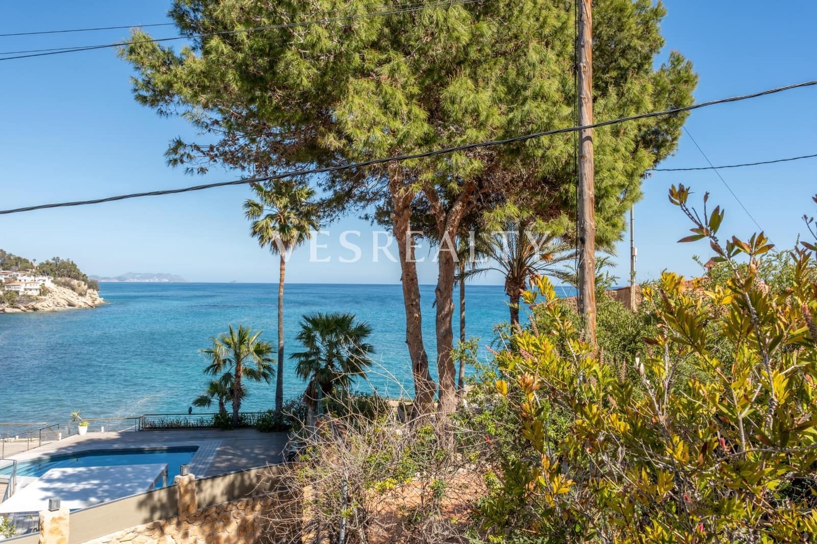 Chalet de 3 habitaciones en El Campello en venta con garaje - 1.190.000 € (Ref: 9739037)