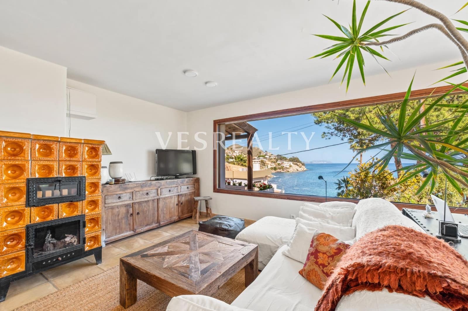 Chalet de 3 habitaciones en El Campello en venta con garaje - 1.190.000 € (Ref: 9739037)