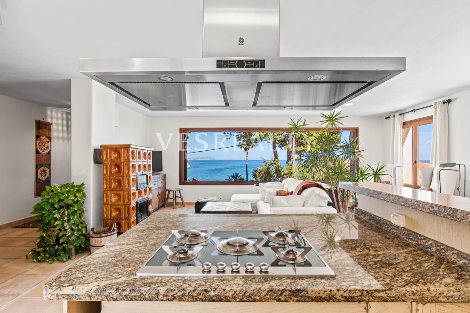 Chalet de 3 habitaciones en El Campello en venta con garaje - 1.190.000 € (Ref: 9739037)