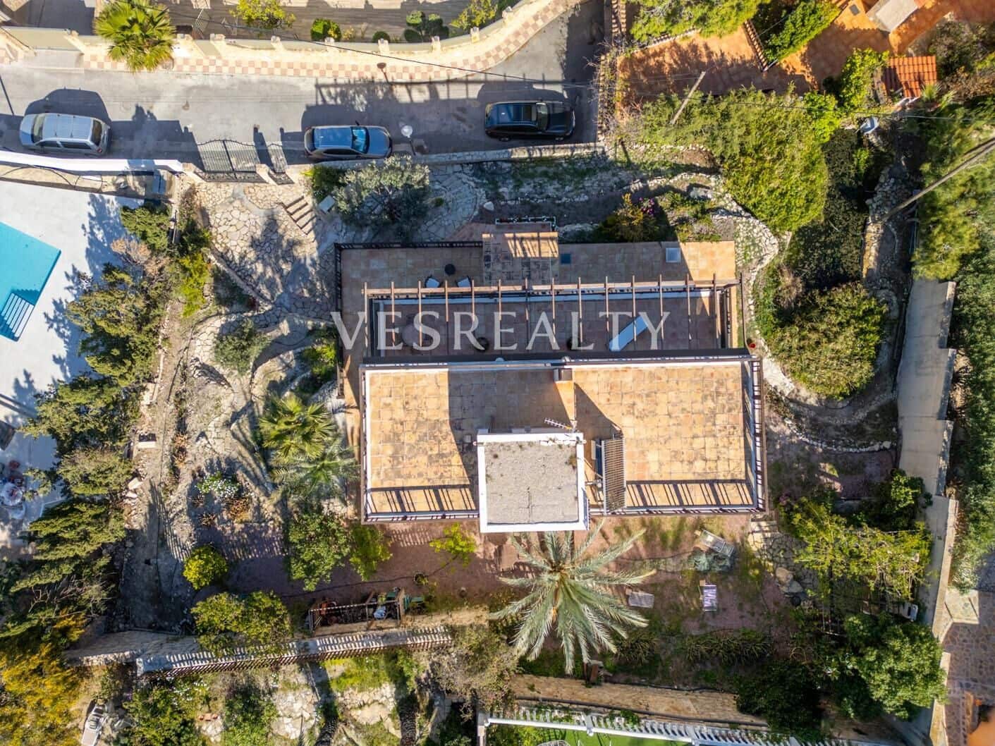 Chalet de 3 habitaciones en El Campello en venta con garaje - 1.190.000 € (Ref: 9739037)